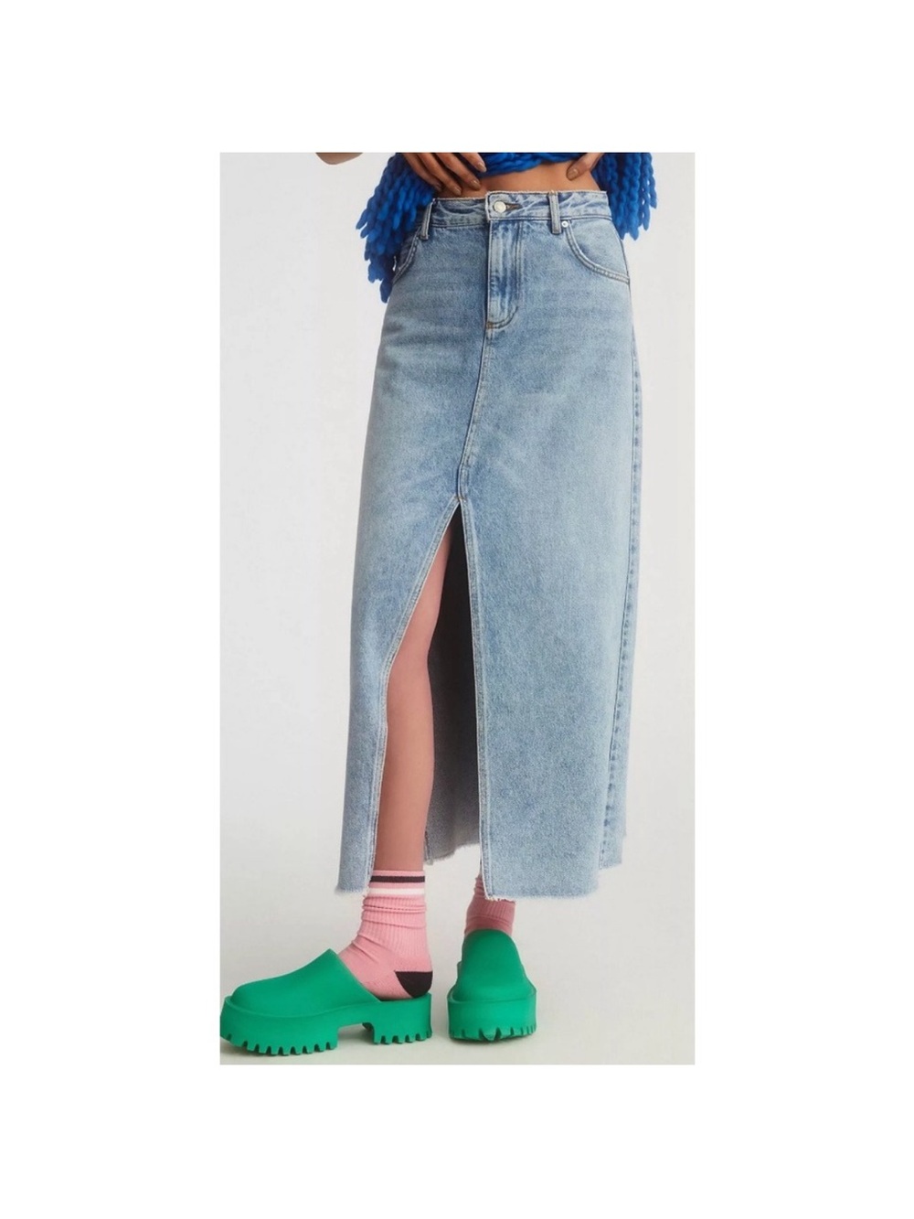 Anthropologie The Madi Front-Slit Denim Maxi Skirt by Pilcro Size 2 - Picture 3 of 16